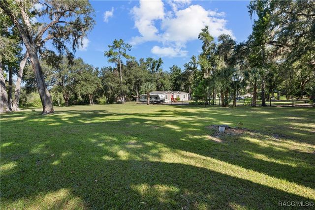 3283 Neff Lake Road, Brooksville, FL 34602