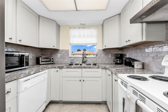1625 LORALIN DRIVE, Englewood, FL 34223