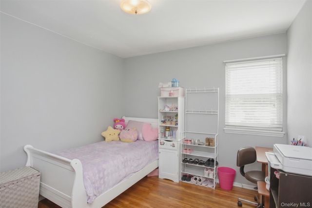 503 S 12th Street, New Hyde Park, NY 11040