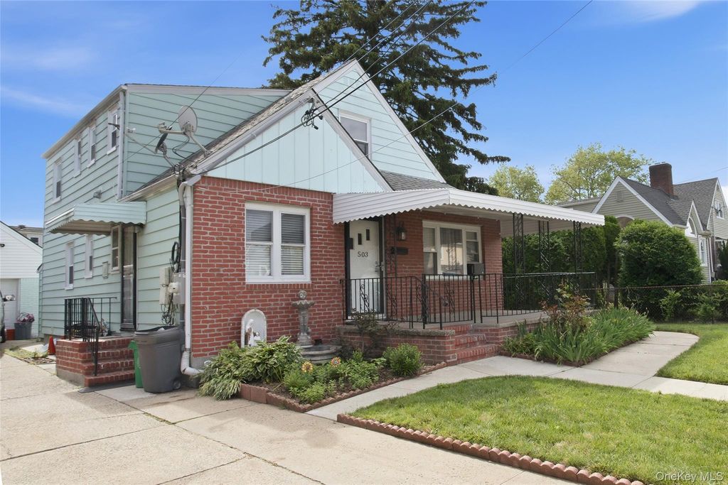 503 S 12th Street, New Hyde Park, NY 11040