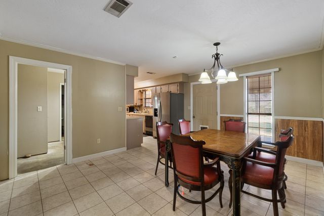 606 Jackson Rd., Hattiesburg, MS 39402