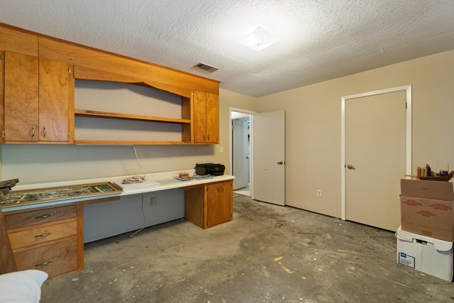 606 Jackson Rd., Hattiesburg, MS 39402