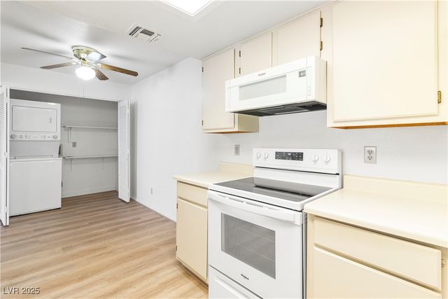 3550 Bay Sands Drive 2015, Laughlin, NV 89029