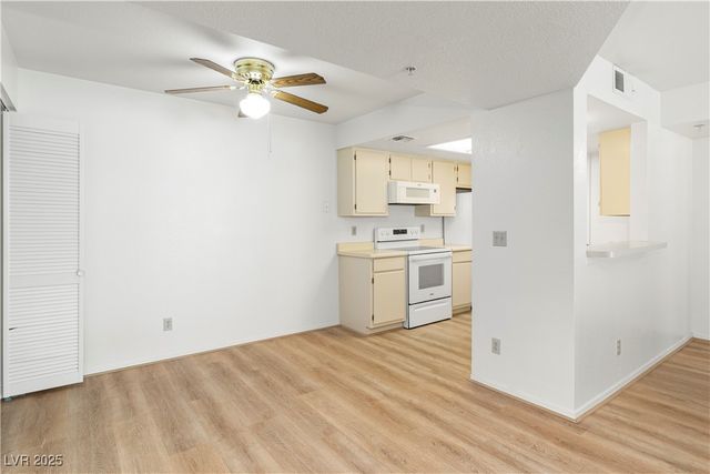 3550 Bay Sands Drive 2015, Laughlin, NV 89029