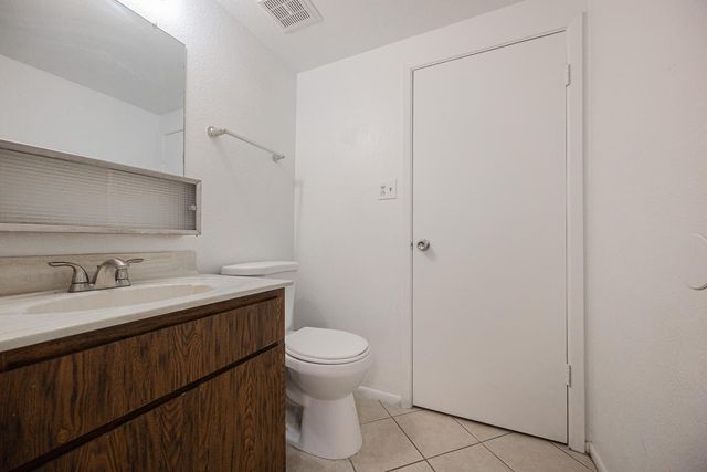 7314 N 43rd Avenue, Glendale, AZ 85301