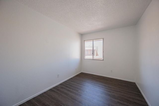 7314 N 43rd Avenue, Glendale, AZ 85301