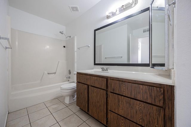 7314 N 43rd Avenue, Glendale, AZ 85301