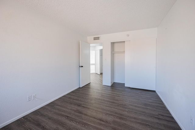 7314 N 43rd Avenue, Glendale, AZ 85301