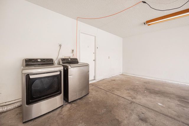 7314 N 43rd Avenue, Glendale, AZ 85301