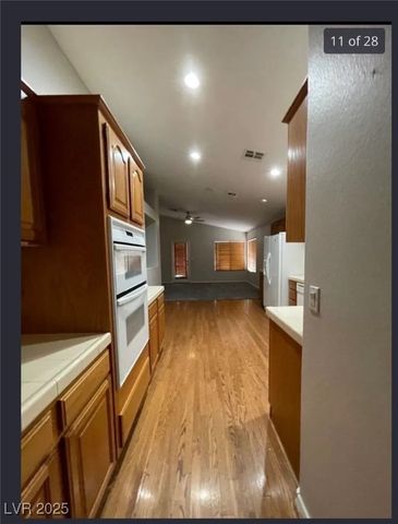 1823 Stablegate Avenue, Henderson, NV 89012