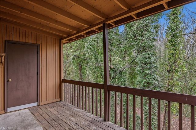 118 Cloister Oaks Circle, Winston-salem, NC 27127