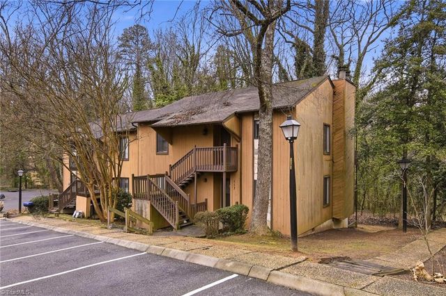 118 Cloister Oaks Circle, Winston-salem, NC 27127