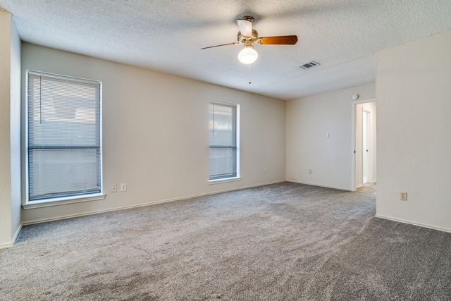 1014 Courtney Drive, Mesquite, TX 75150