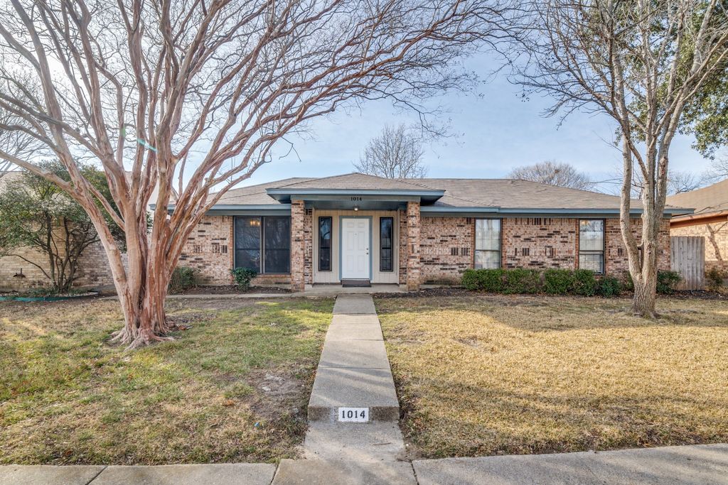 1014 Courtney Drive, Mesquite, TX 75150