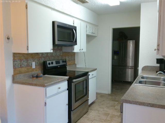 14843 Green Valley Drive, Balch Springs, TX 75180