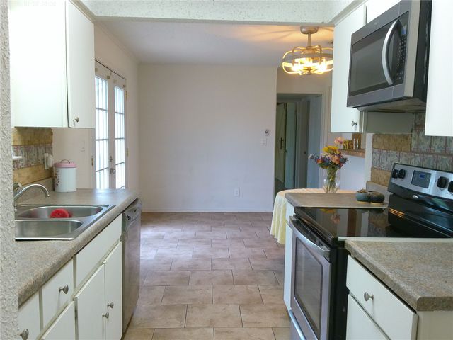 14843 Green Valley Drive, Balch Springs, TX 75180