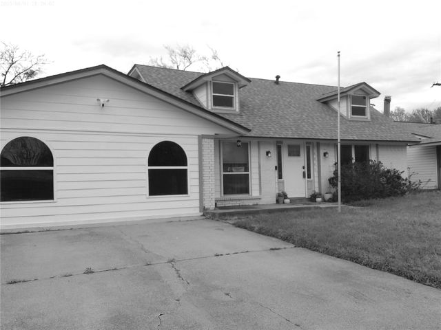 14843 Green Valley Drive, Balch Springs, TX 75180