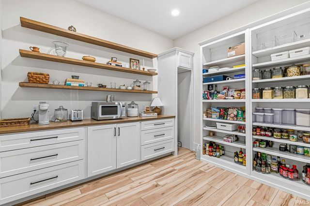 50678 Dolph Road, Elkhart, IN 46514