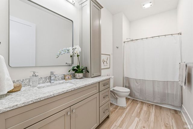 50678 Dolph Road, Elkhart, IN 46514