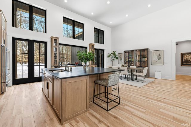 50678 Dolph Road, Elkhart, IN 46514