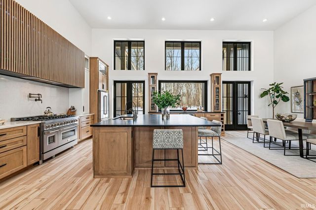 50678 Dolph Road, Elkhart, IN 46514