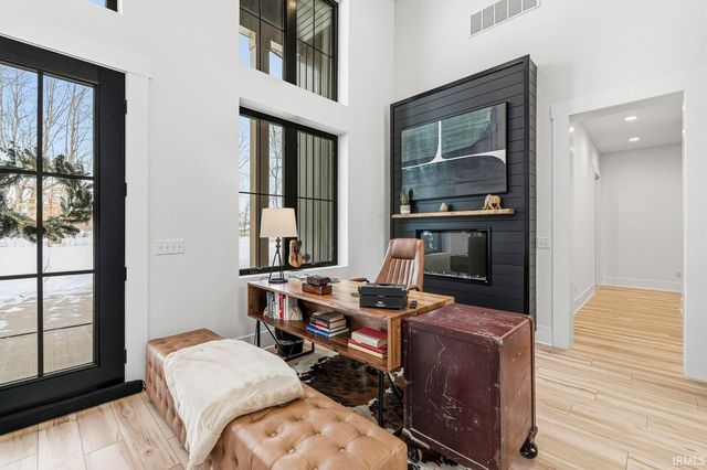 50678 Dolph Road, Elkhart, IN 46514