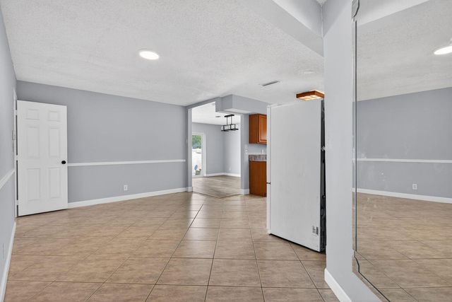 6382 Royal Palm Boulevard 6382, Margate, FL 33063