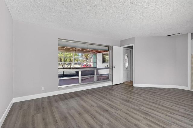 6382 Royal Palm Boulevard 6382, Margate, FL 33063