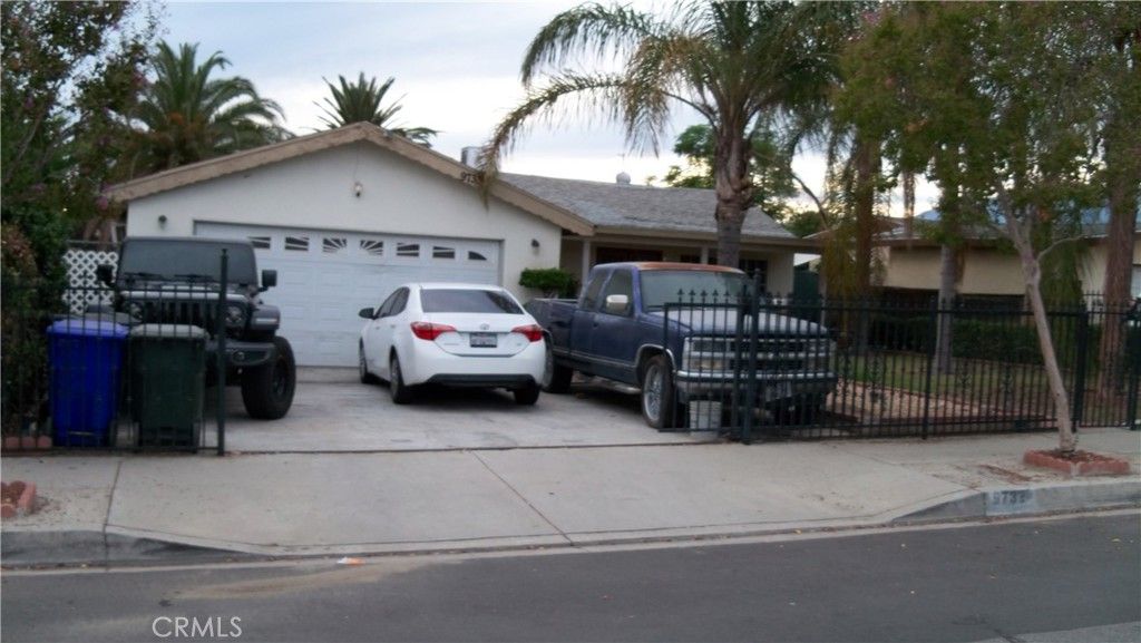9732 Oleander, Fontana, CA 92335 — photo 2