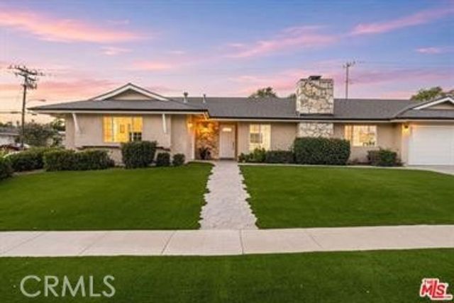 91 W Gainsborough, Thousand Oaks, CA 91360