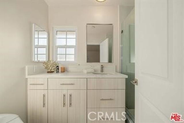91 W Gainsborough, Thousand Oaks, CA 91360