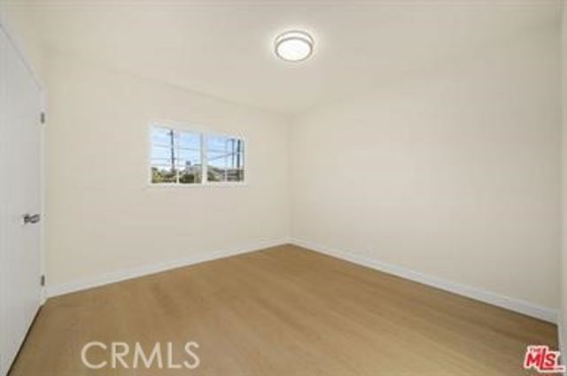 91 W Gainsborough, Thousand Oaks, CA 91360