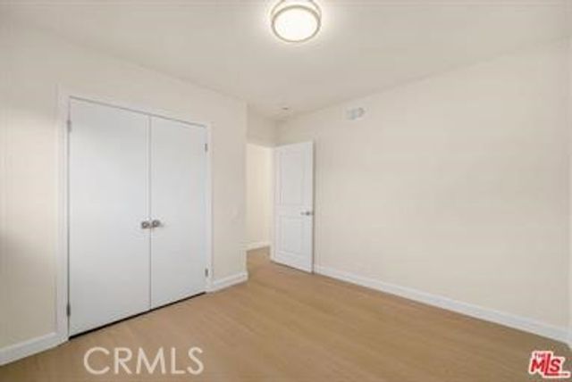 91 W Gainsborough, Thousand Oaks, CA 91360