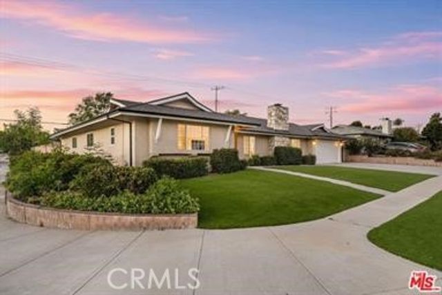 91 W Gainsborough, Thousand Oaks, CA 91360