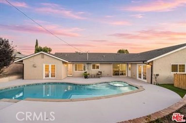91 W Gainsborough, Thousand Oaks, CA 91360