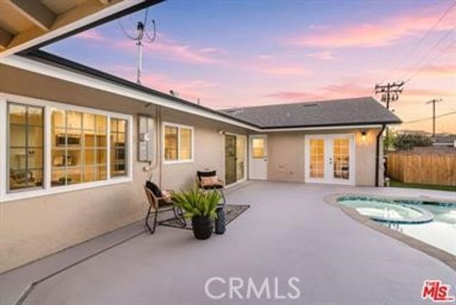 91 W Gainsborough, Thousand Oaks, CA 91360