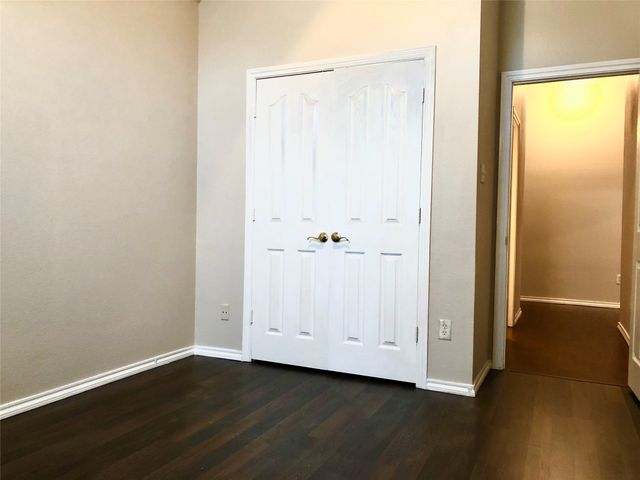 1216 Badbury Lane, Grand Prairie, TX 75052