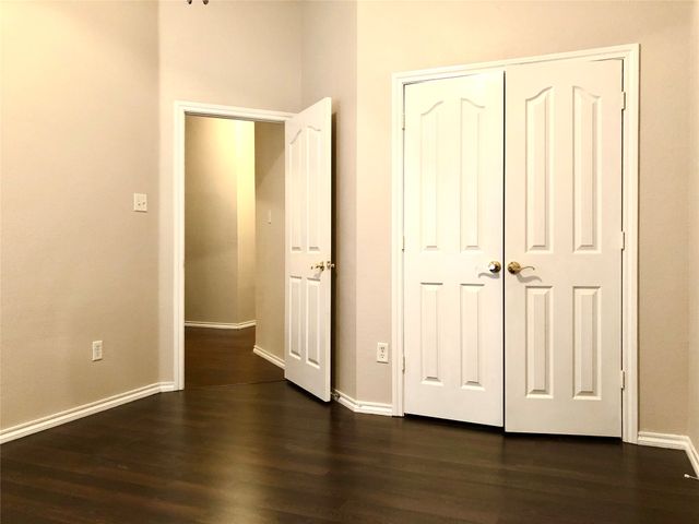 1216 Badbury Lane, Grand Prairie, TX 75052