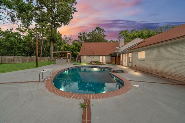 2042 Teal Drive, Spring, TX 77386