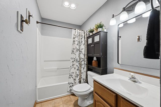 2718 Bristol COURT, Waukesha, WI 53188