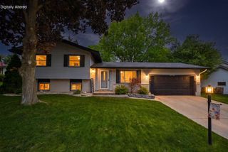 2718 Bristol COURT, Waukesha, WI 53188