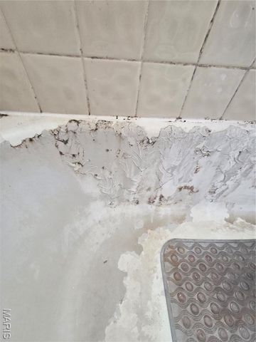 7148 Lillian Avenue, St Louis, MO 63121