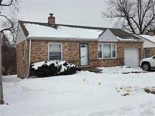 7148 Lillian Avenue, St Louis, MO 63121