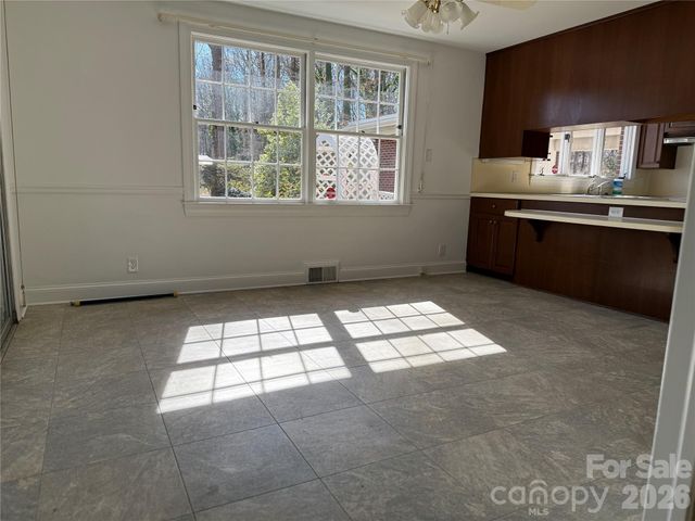 1320 Earlwood Road, Statesville, NC 28677