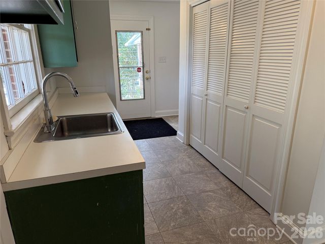 1320 Earlwood Road, Statesville, NC 28677