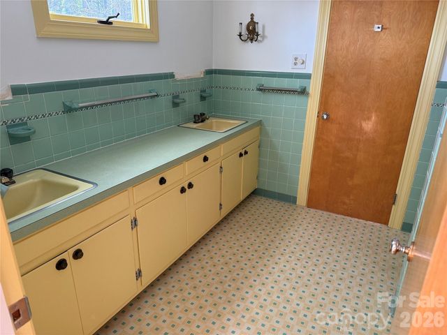 1320 Earlwood Road, Statesville, NC 28677