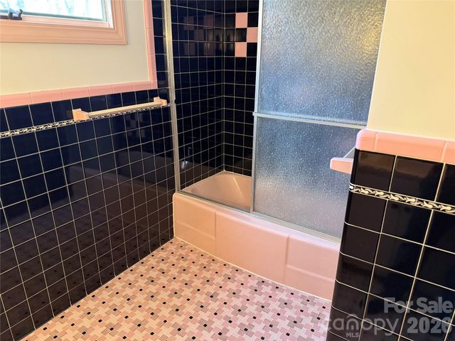 1320 Earlwood Road, Statesville, NC 28677