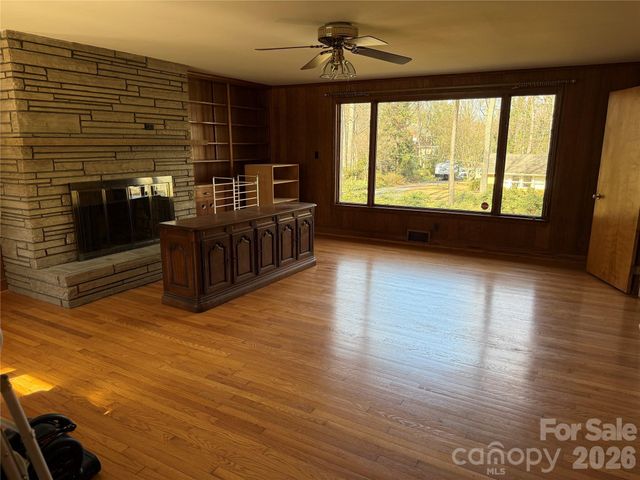 1320 Earlwood Road, Statesville, NC 28677