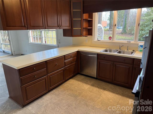 1320 Earlwood Road, Statesville, NC 28677