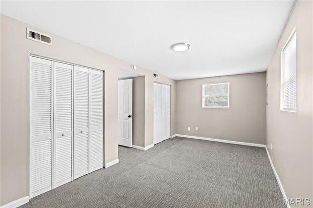 49 Marquette, Florissant, MO 63031